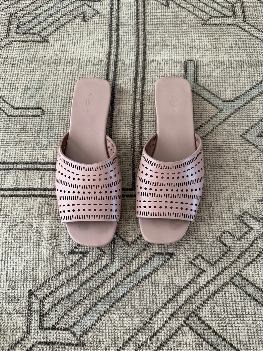 Alaia Vienne Cutout Slides Sandals Taupe-ish - SZ 39.5